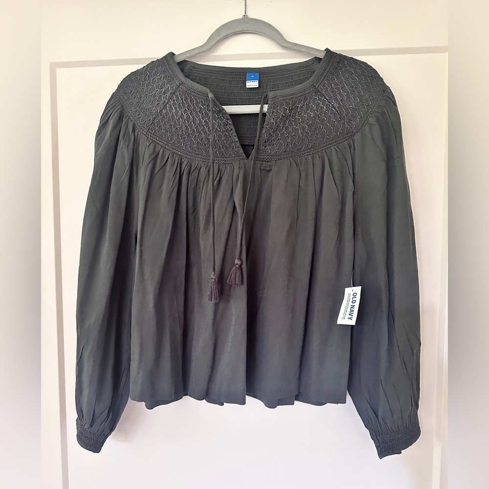 Old Navy charcoal gray Smocked Yoke Peasant Blouse